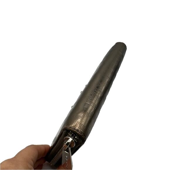 MICHAEL KORS Metallic Silver Signature Wallet - Picture 4 of 10